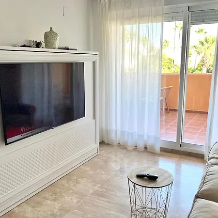 - Alicate Beachfront Apartment-9 *