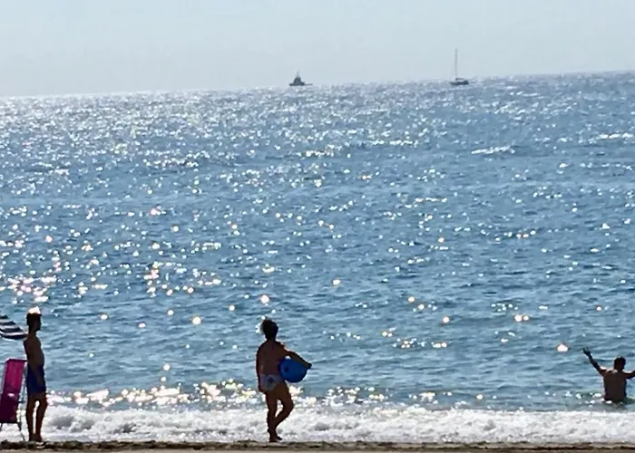 - Alicate Beachfront Apartment-9 Apartamento