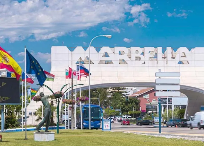 - Alicate Beachfront Apartment-9 *