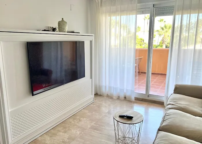 - Alicate Beachfront Apartment-9 *