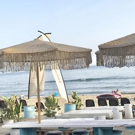 - Alicate Beachfront Apartment-9 Apartament